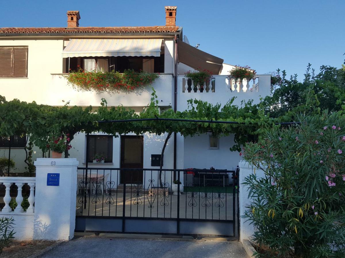 Studio Apartman D&D Banjole Εξωτερικό φωτογραφία